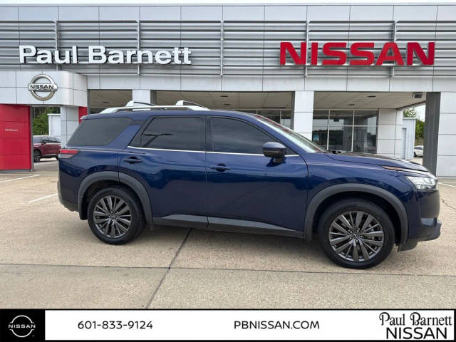 2022 Nissan Pathfinder SL FWD photo