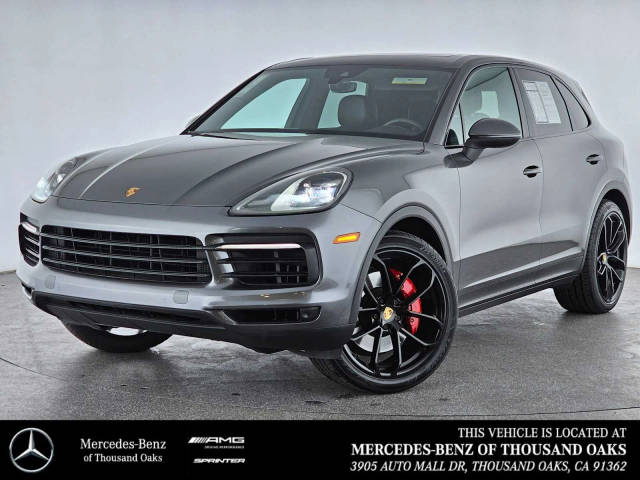 2022 Porsche Cayenne  AWD photo