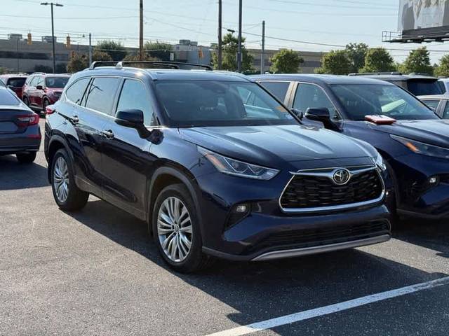 2022 Toyota Highlander Platinum AWD photo