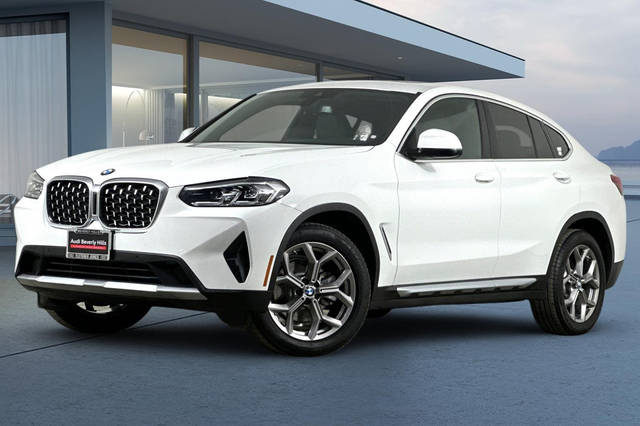 2022 BMW X4 xDrive30i AWD photo