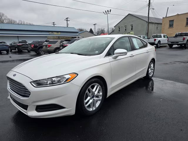 2015 Ford Fusion SE FWD photo