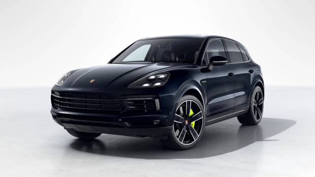 2022 Porsche Cayenne E-Hybrid AWD photo