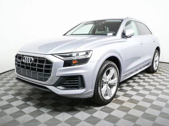2022 Audi Q8 Premium AWD photo