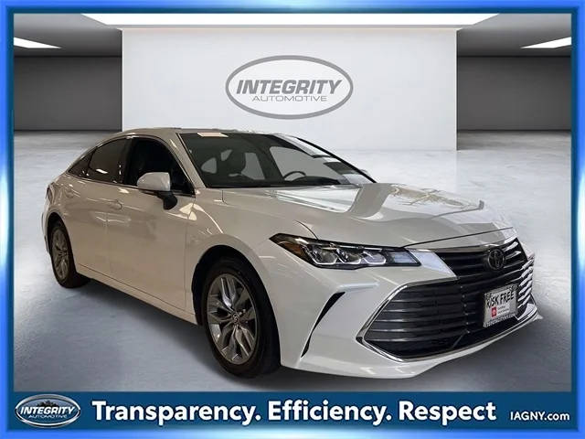 2022 Toyota Avalon XLE FWD photo