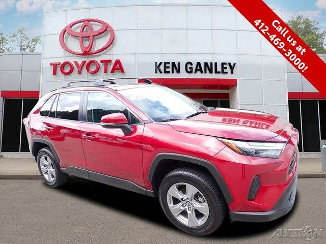 2022 Toyota RAV4 XLE AWD photo