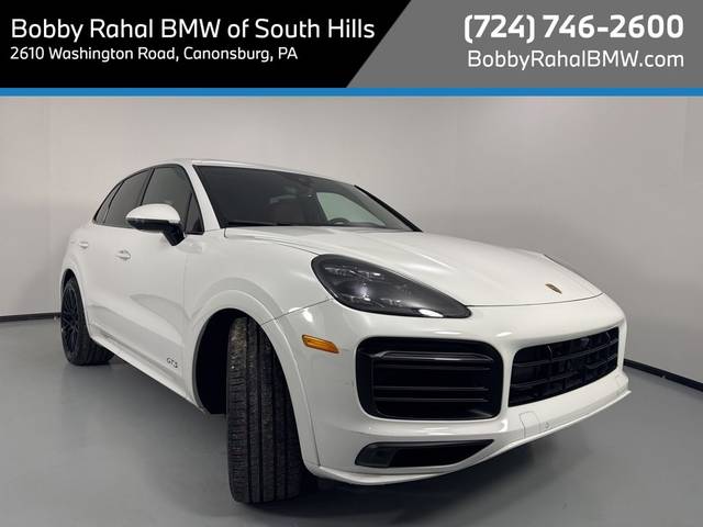 2023 Porsche Cayenne GTS AWD photo