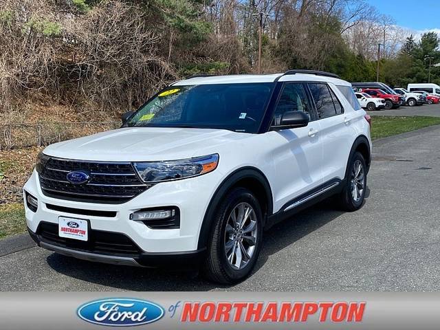 2022 Ford Explorer XLT 4WD photo