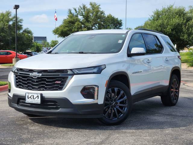 2022 Chevrolet Traverse RS FWD photo