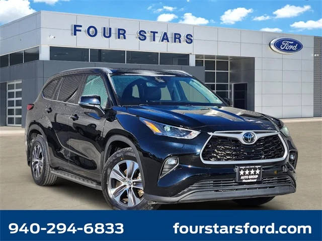 2022 Toyota Highlander XLE AWD photo