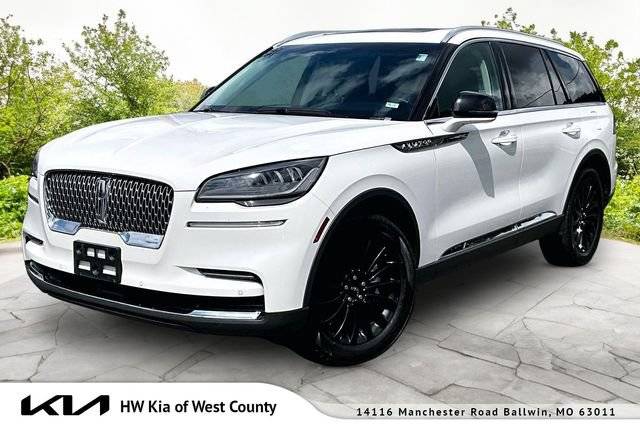 2022 Lincoln Aviator Standard AWD photo