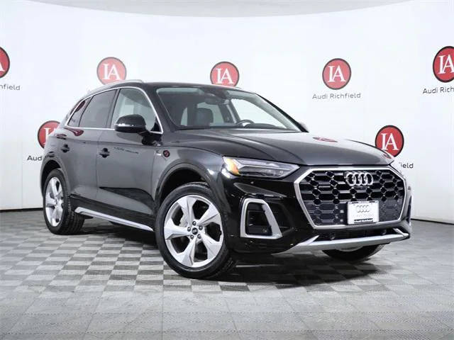 2022 Audi Q5 S line Premium Plus AWD photo