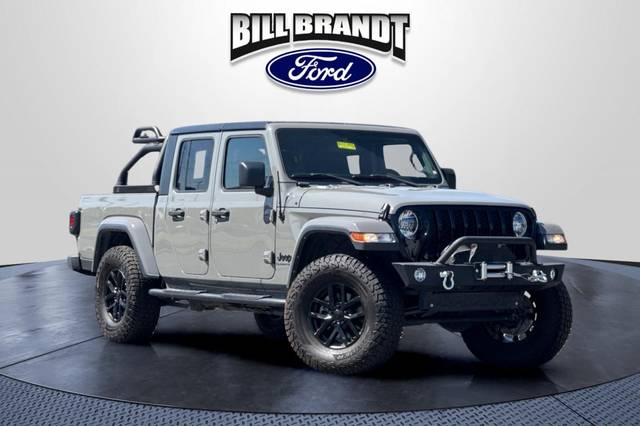 2022 Jeep Gladiator Altitude 4WD photo