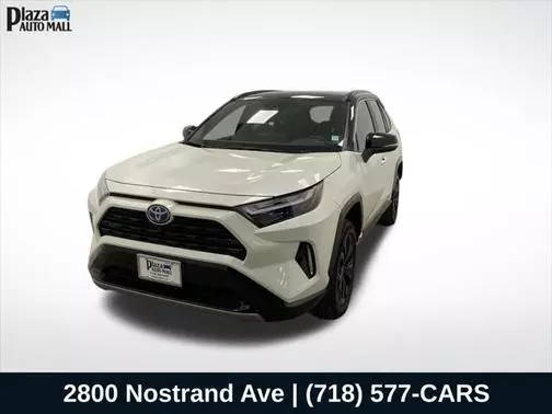 2022 Toyota RAV4 Hybrid XSE AWD photo