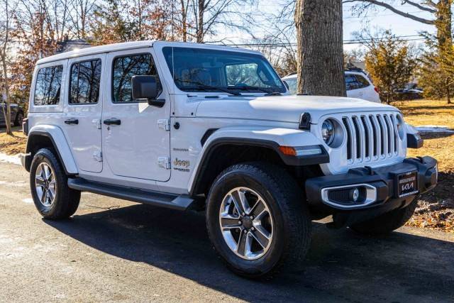 2022 Jeep Wrangler Unlimited Unlimited Sahara 4WD photo