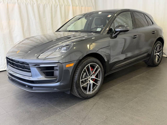 2022 Porsche Macan S AWD photo