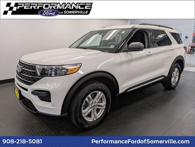 2022 Ford Explorer XLT 4WD photo