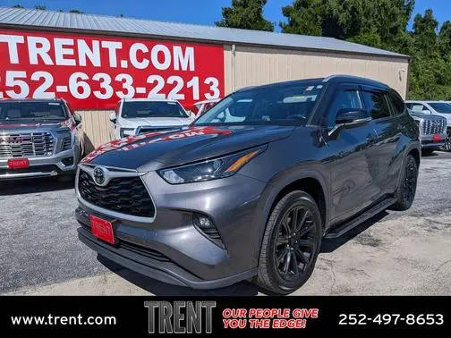2022 Toyota Highlander XLE FWD photo