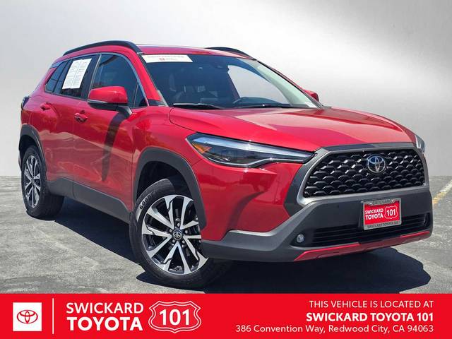 2022 Toyota Corolla Cross XLE AWD photo