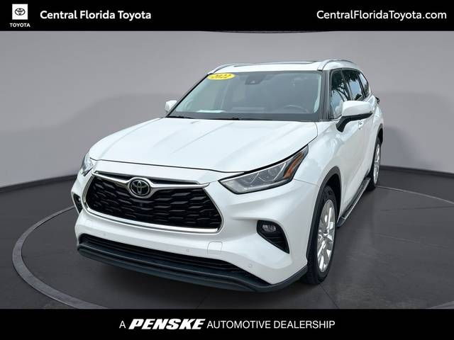 2022 Toyota Highlander Limited FWD photo