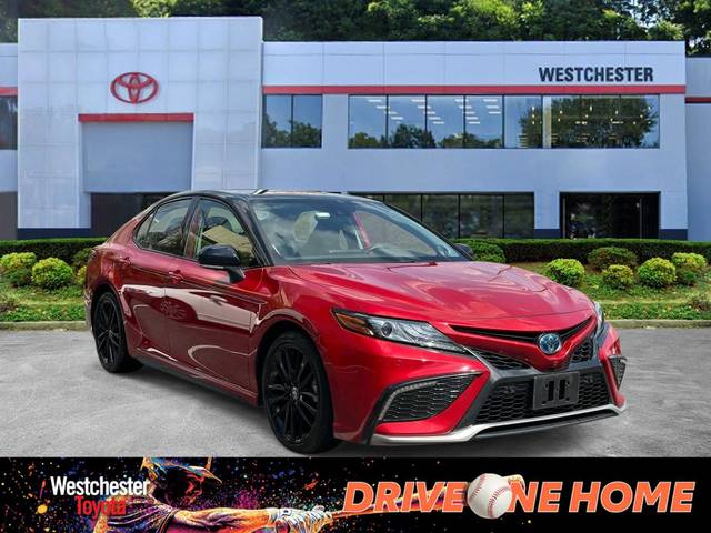 2022 Toyota Camry Hybrid XSE FWD photo