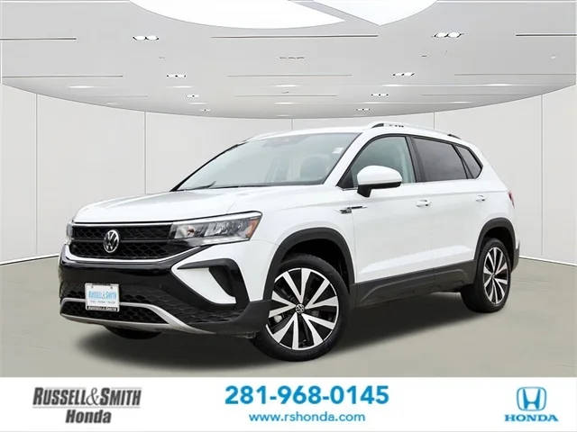 2022 Volkswagen Taos SE FWD photo
