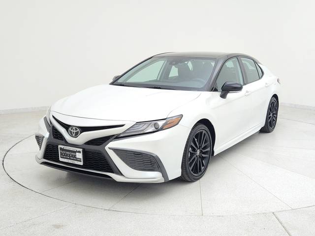 2022 Toyota Camry Hybrid XSE FWD photo