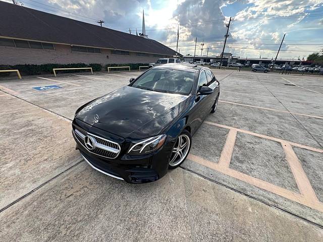 2017 Mercedes-Benz E-Class E 300 Sport RWD photo