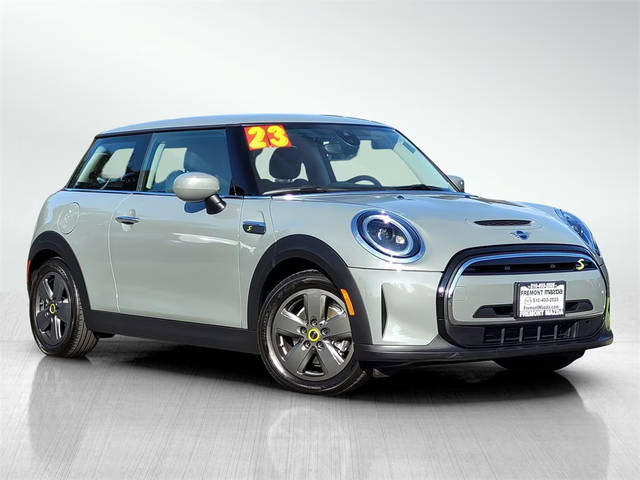 2023 MINI Hardtop 2 Door Cooper SE Signature FWD photo