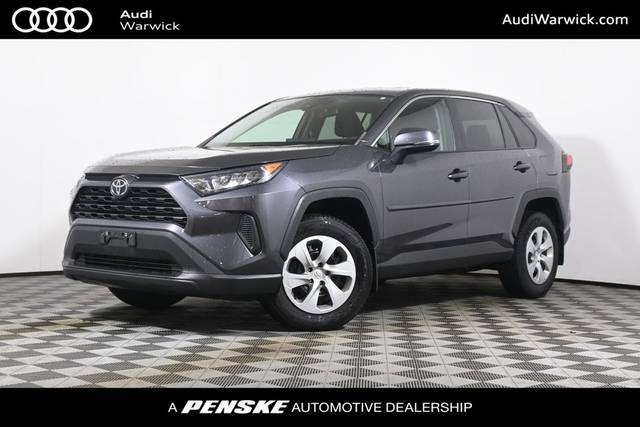2022 Toyota RAV4 LE AWD photo