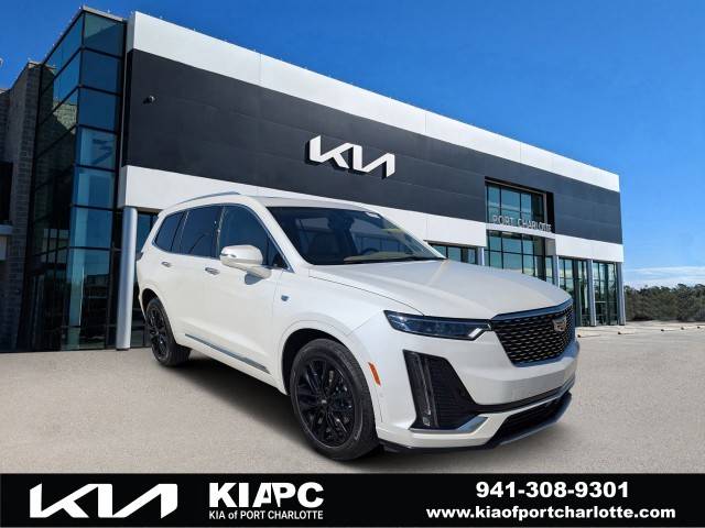 2022 Cadillac XT6 Premium Luxury AWD photo