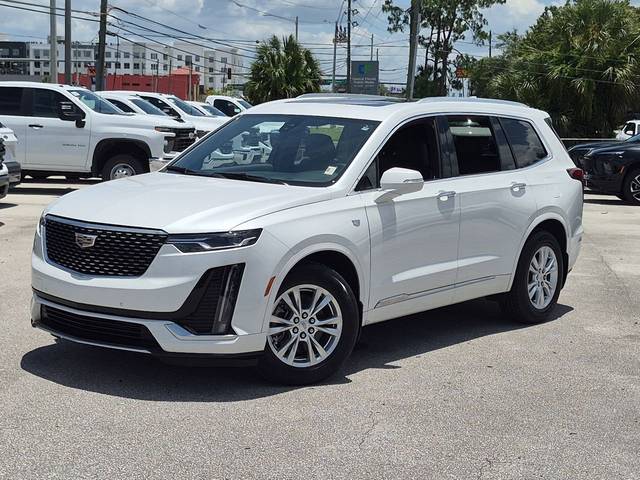 2022 Cadillac XT6 Luxury FWD photo