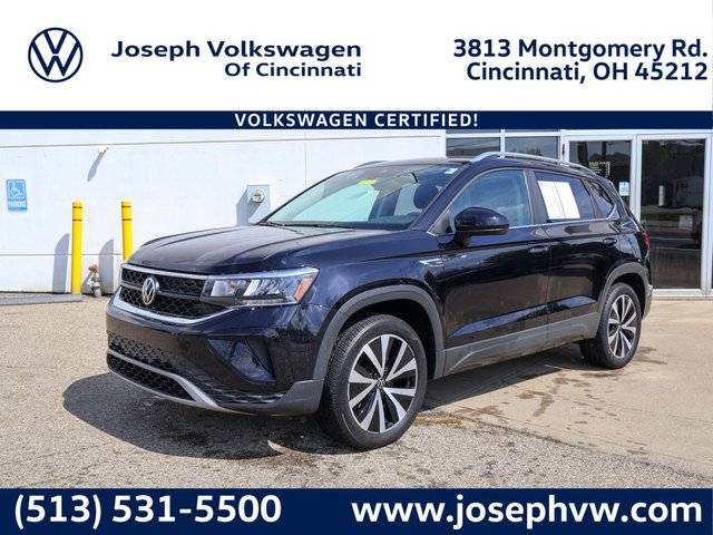 2022 Volkswagen Taos SE AWD photo