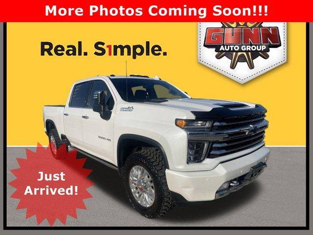 2022 Chevrolet Silverado 3500HD High Country 4WD photo