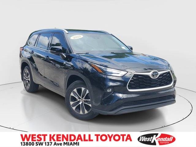 2022 Toyota Highlander XLE AWD photo