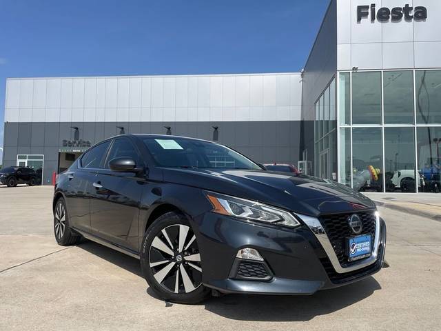 2022 Nissan Altima 2.5 SV FWD photo