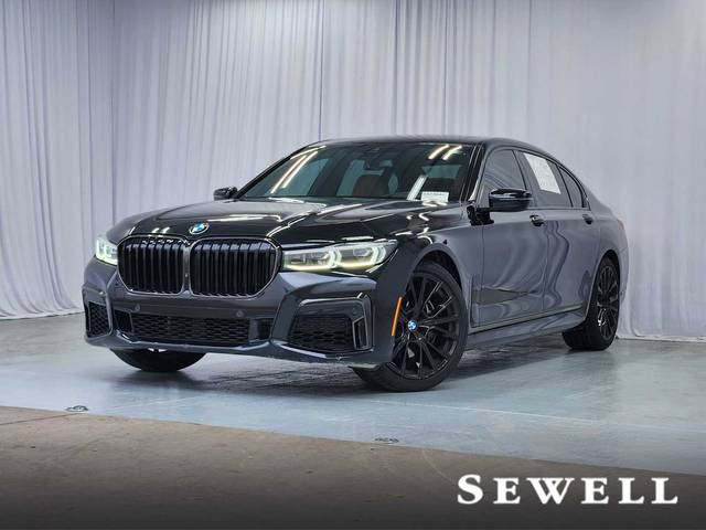 2022 BMW 7 Series 740i RWD photo