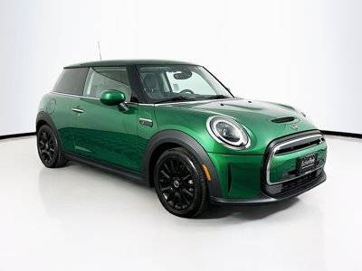 2023 MINI Hardtop 2 Door Cooper SE Signature FWD photo