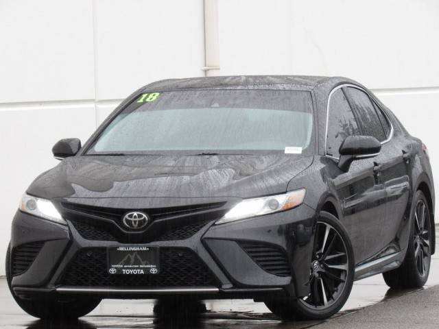 2018 Toyota Camry XSE FWD photo