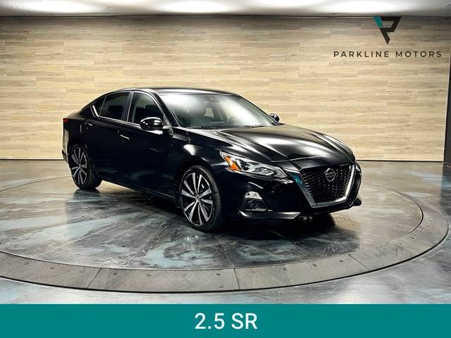 2022 Nissan Altima 2.5 SR FWD photo