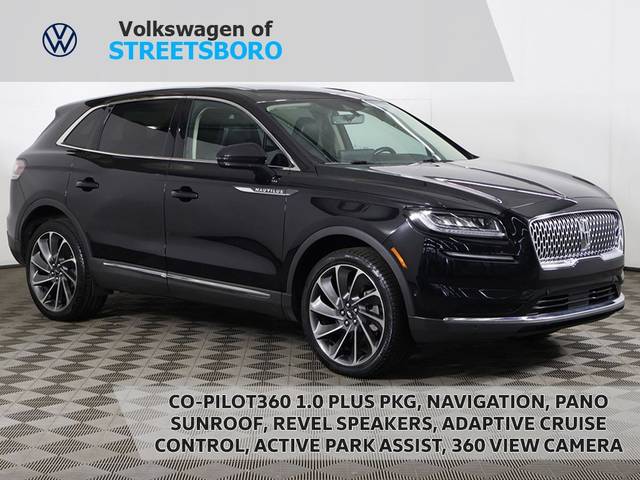 2022 Lincoln Nautilus Reserve AWD photo