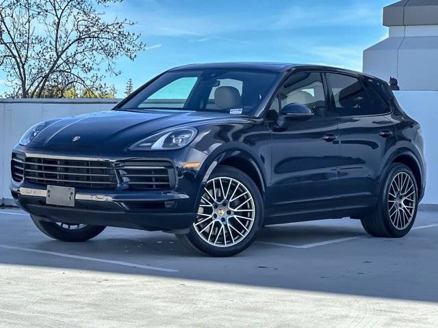 2022 Porsche Cayenne Platinum Edition AWD photo