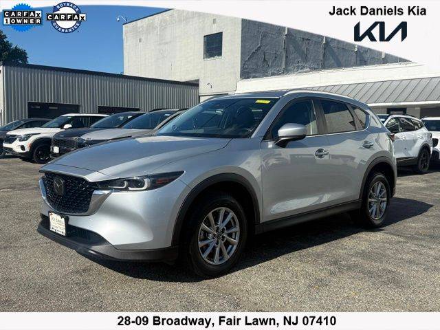 2022 Mazda CX-5 2.5 S Preferred Package AWD photo
