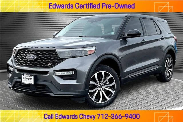 2022 Ford Explorer ST 4WD photo