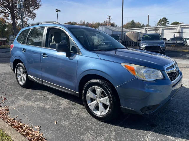 2015 Subaru Forester 2.5i AWD photo