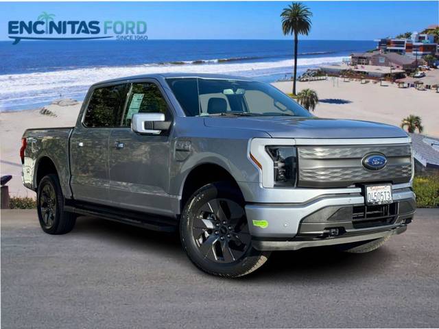 2022 Ford F-150 Lightning LARIAT AWD photo