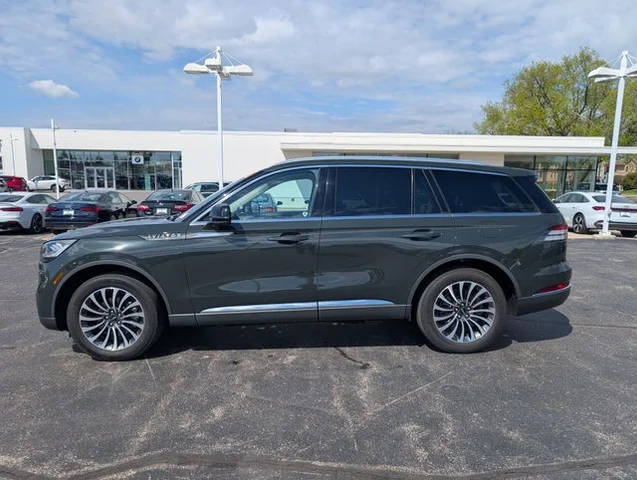 2022 Lincoln Aviator Standard AWD photo