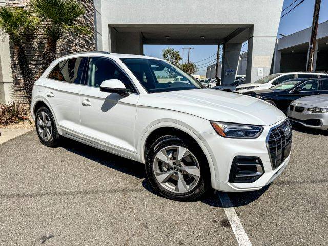 2022 Audi Q5 Premium Plus AWD photo