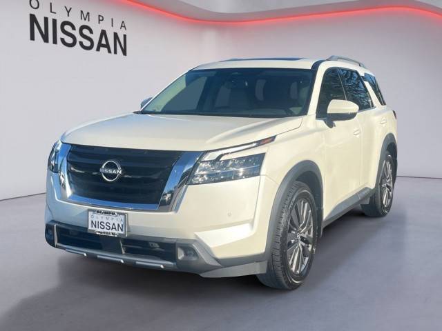 2022 Nissan Pathfinder SL 4WD photo