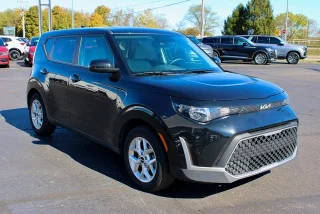 2023 Kia Soul LX FWD photo