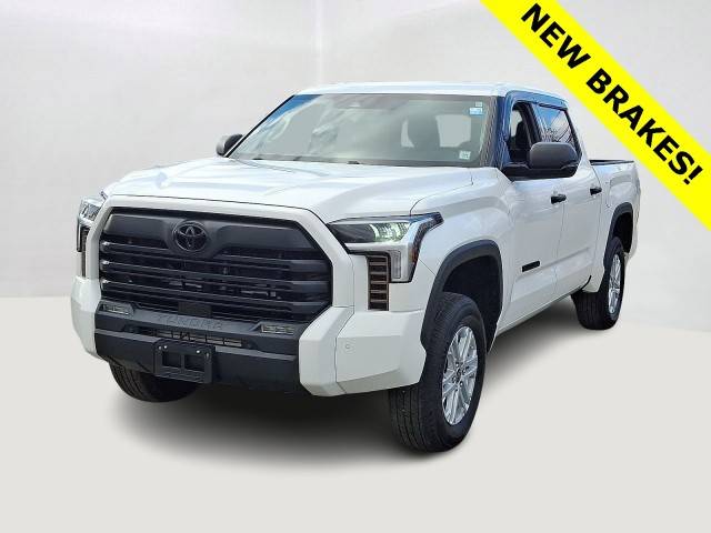 2022 Toyota Tundra SR5 4WD photo